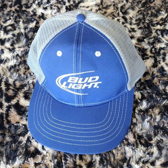 Bud Light Trucker Snapback - Picture 1 of 9